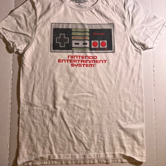 Nintendo NES‎ Adult Medium Nintendo Entertainment System Controller Shirt (K) - Picture 1 of 6